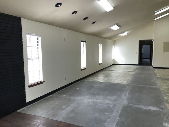 Office For Lease: 7220 W University Avenue, Gainesville, FL 32607